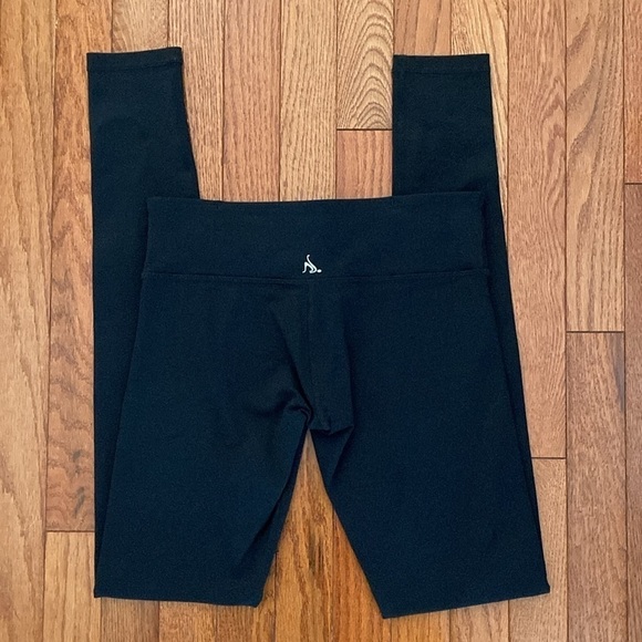 Nancy Rose Performance Leggings - Picture 5 of 13